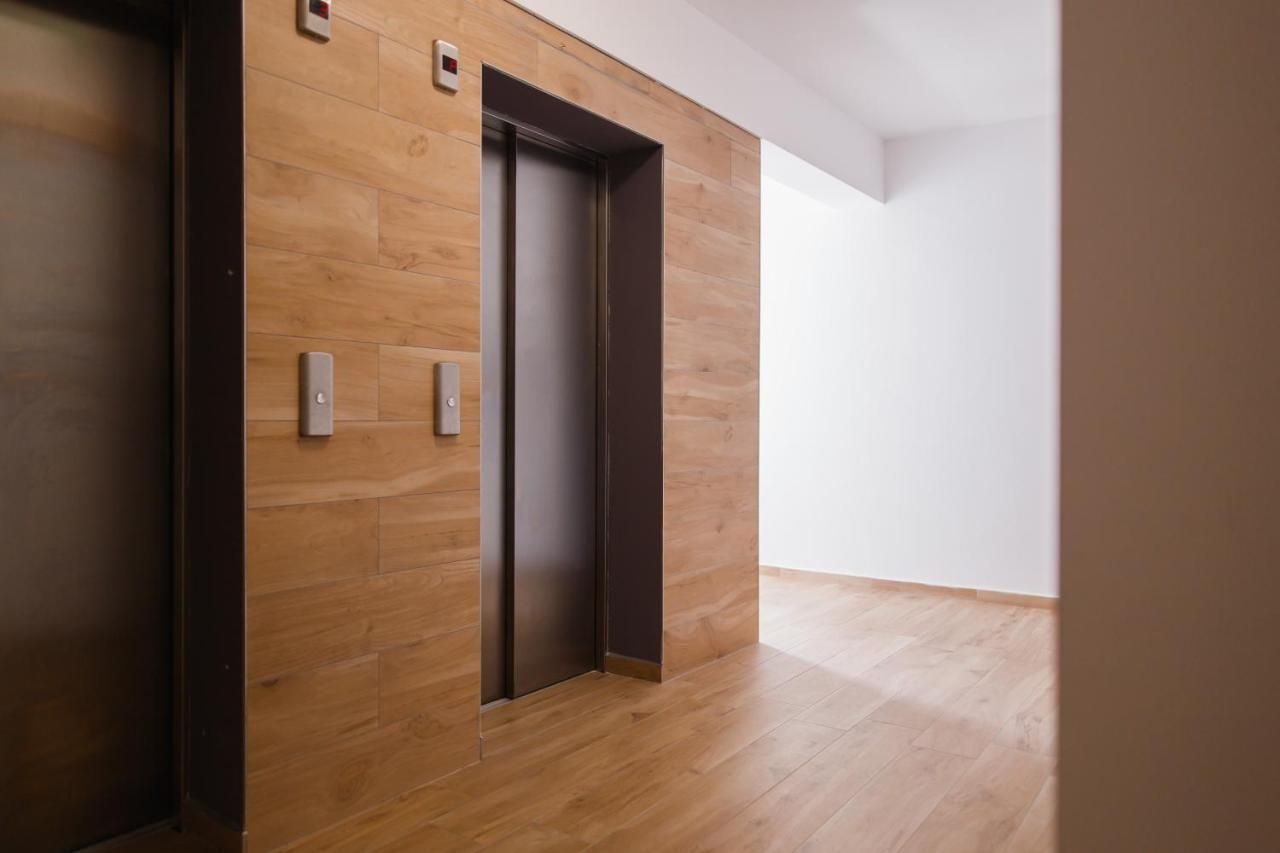 Charming Family Haven Apartment Oradea Ngoại thất bức ảnh