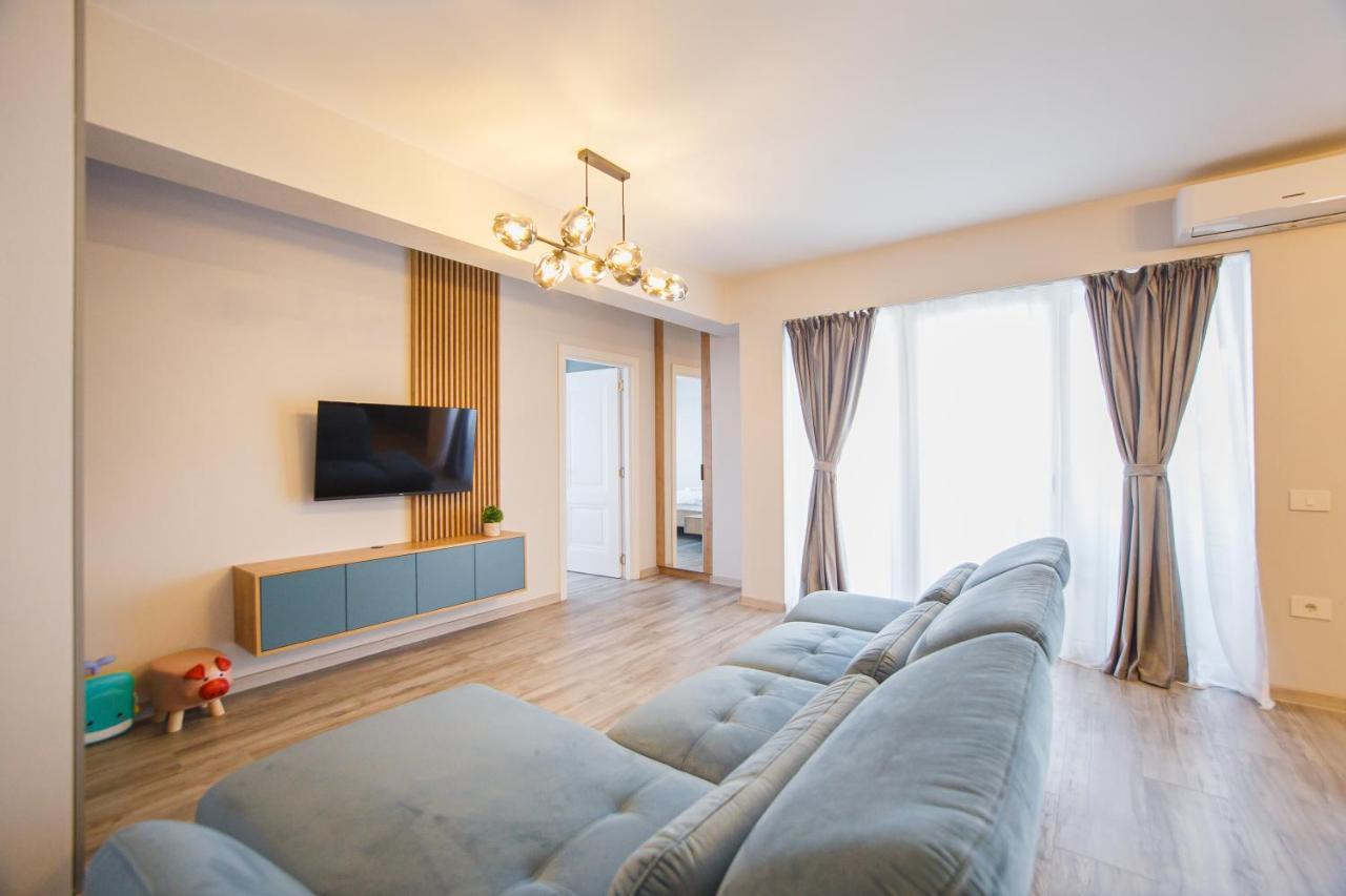 Charming Family Haven Apartment Oradea Ngoại thất bức ảnh